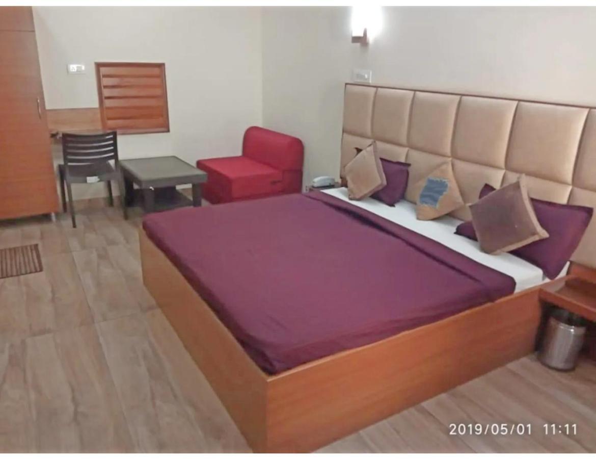 Hotel Basera Guest House, Sahāranpur Exterior photo
