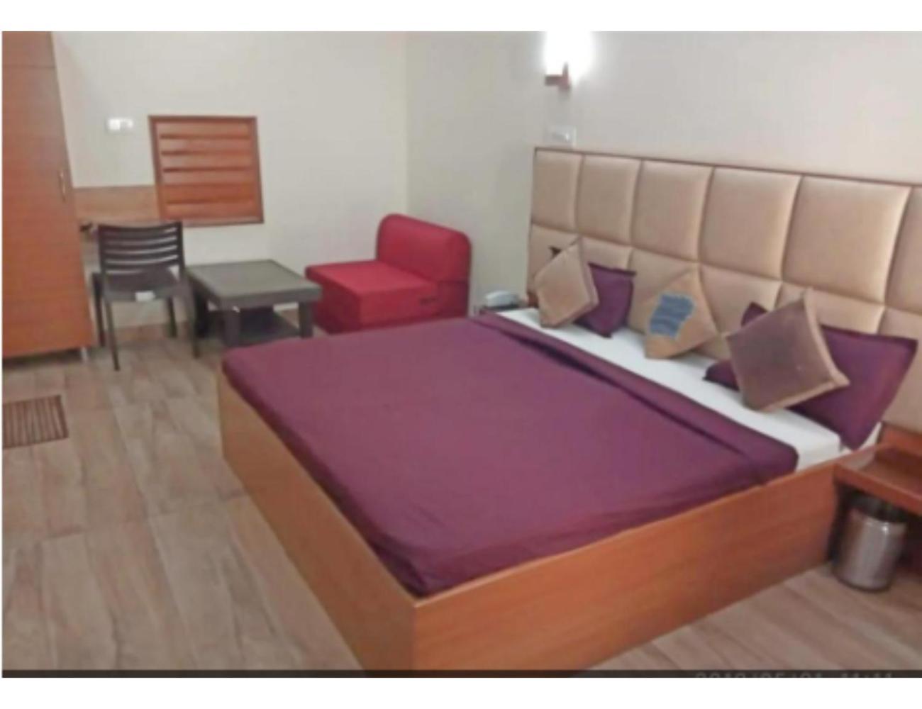 Hotel Basera Guest House, Sahāranpur Exterior photo