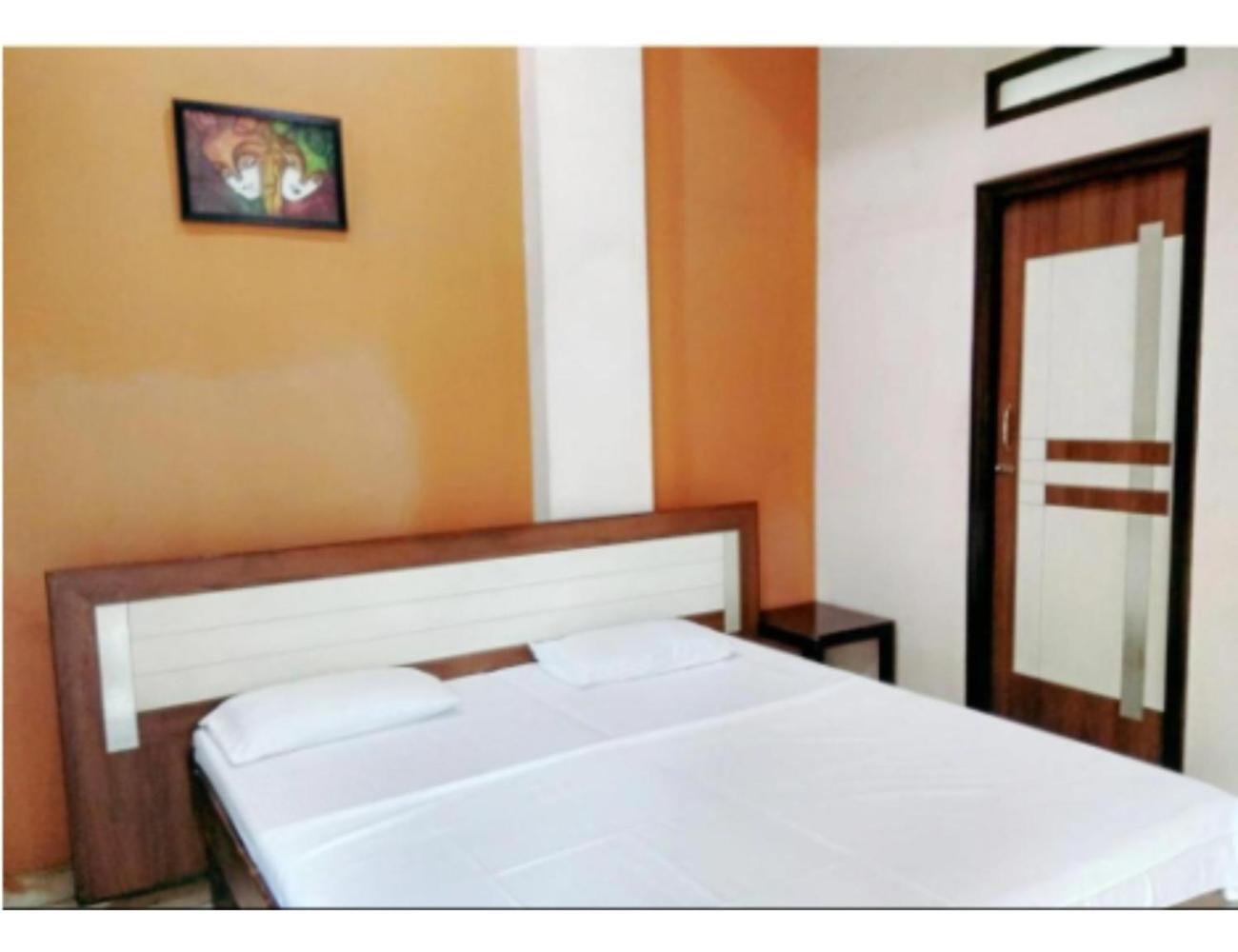 Hotel Basera Guest House, Sahāranpur Exterior photo